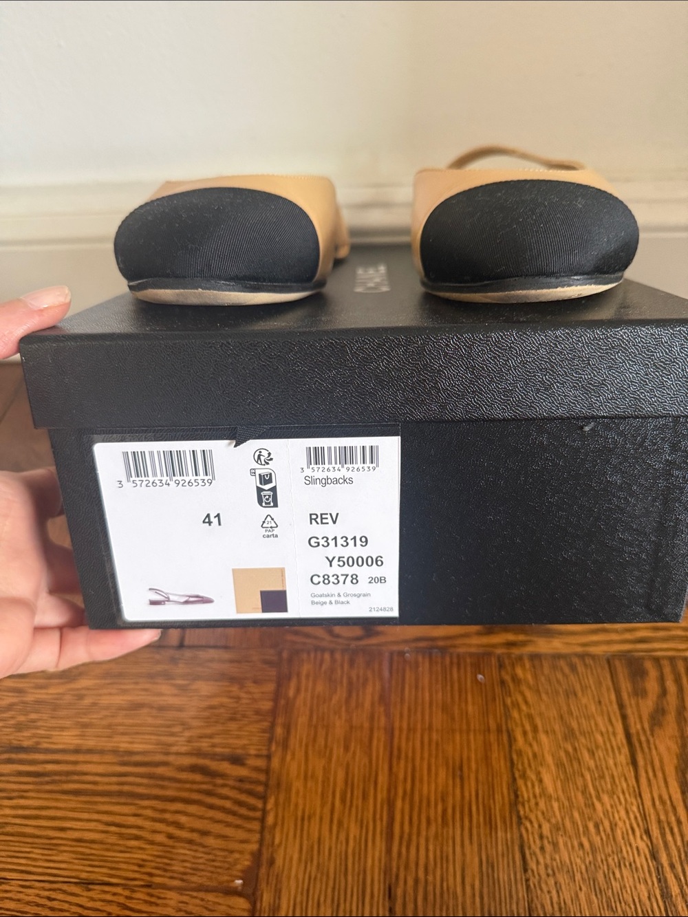 Chanel Slingback Flats in Beige & Black - Size 41 - Picture 3 of 11
